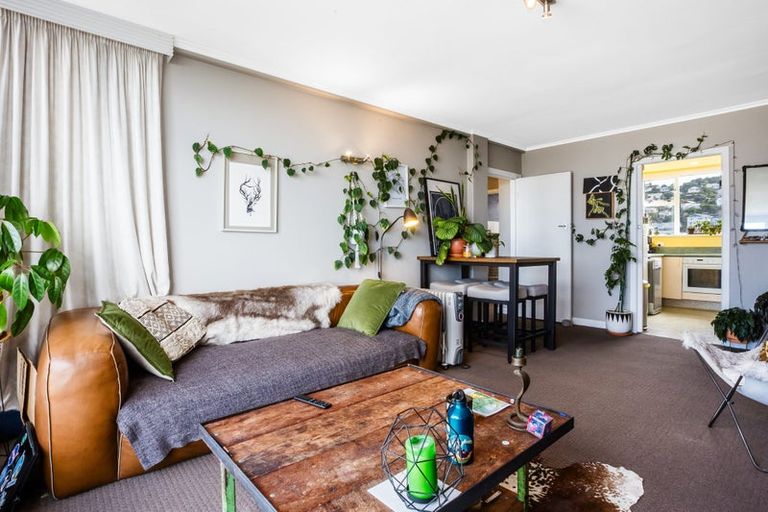 Photo of property in Harbour View Apartments, 147 Ohiro Road, Brooklyn, Wellington, 6021