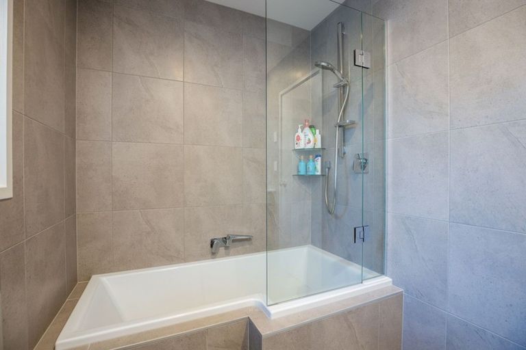 Photo of property in 206b Heta Road, Merrilands, New Plymouth, 4312