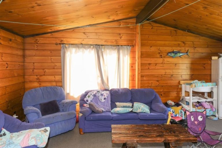 Photo of property in 1 Graham Place, Huntly, 3700