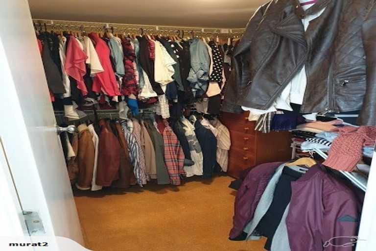 Photo of property in 16 Turville Crescent, Newlands, Wellington, 6037