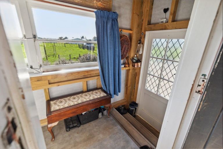 Photo of property in 25 Boulton Road, Levin, 5510