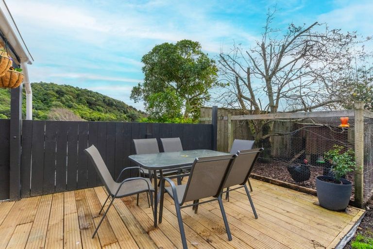 Photo of property in 24 Hookway Grove, Paraparaumu, 5032