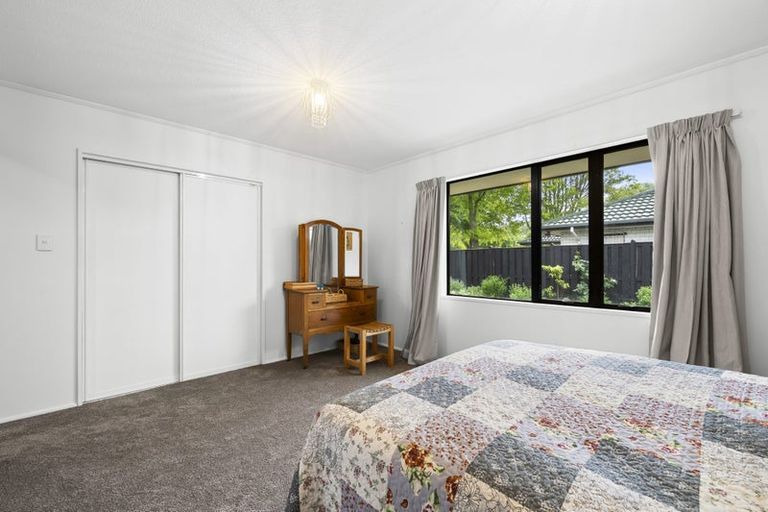 Photo of property in 5 Villa Grove, Ilam, Christchurch, 8041