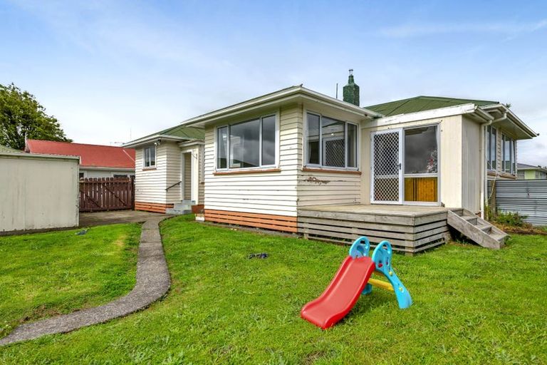 Photo of property in 150 Miranda Street, Stratford, 4332