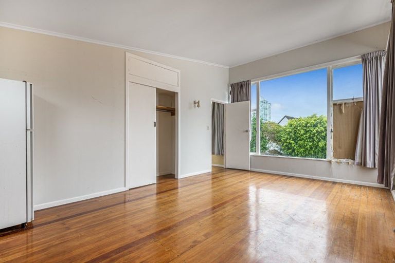 Photo of property in 5 Beacholm Road, Takapuna, Auckland, 0622