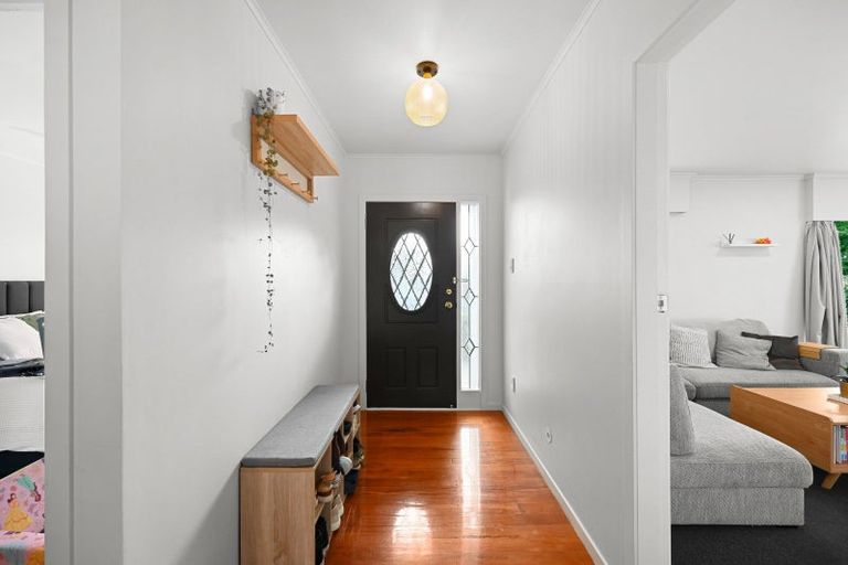 Photo of property in 30 Rhonda Avenue, Deanwell, Hamilton, 3206