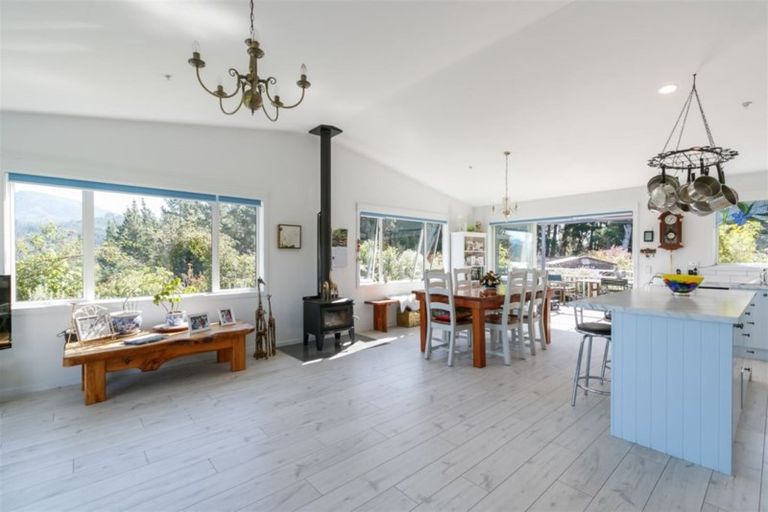 Photo of property in 130 Mytton Heights, Motueka, 7196