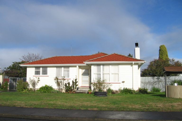 Photo of property in 31 Liverpool Crescent, Flaxmere, Hastings, 4120