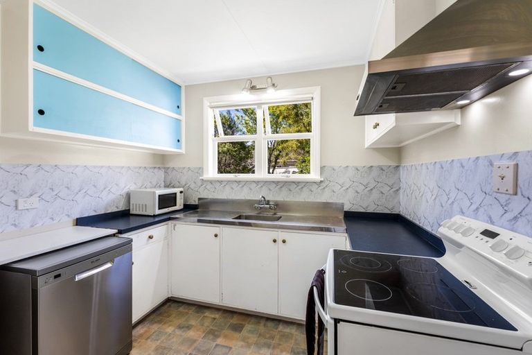 Photo of property in 18 Longfellow Street, Trentham, Upper Hutt, 5018