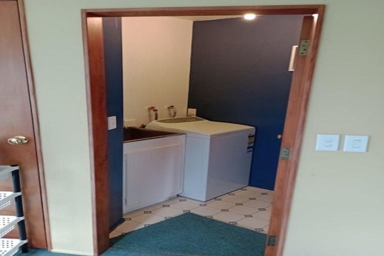 Photo of property in 321 Marine Drive, York Bay, Lower Hutt, 5013