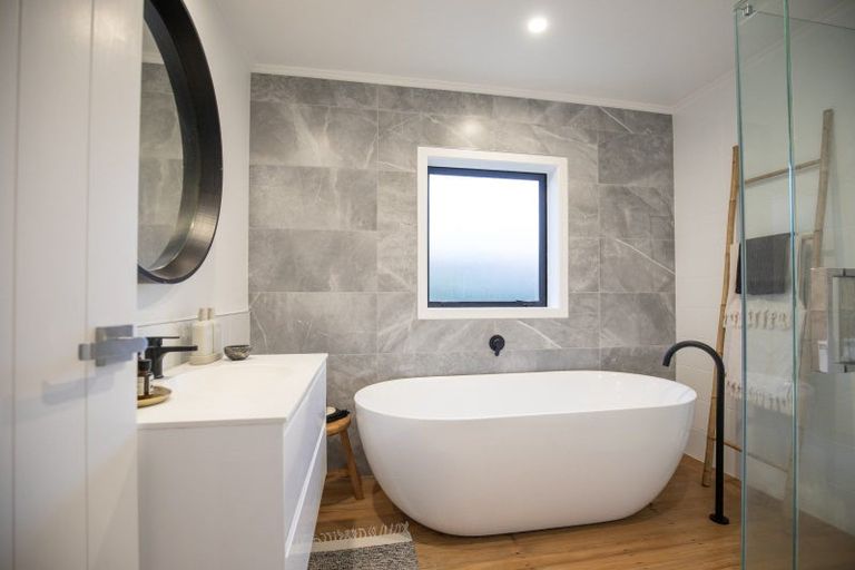 Photo of property in 15 Samuel Place, Queenwood, Hamilton, 3210