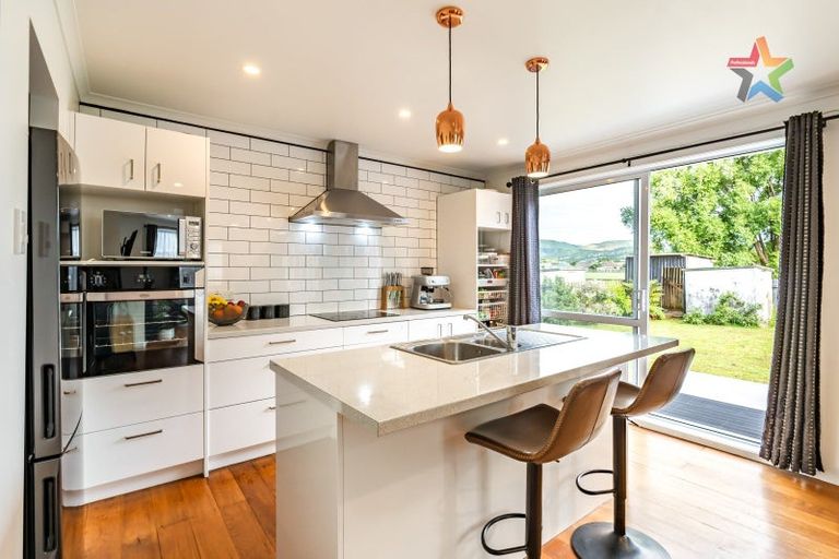 Photo of property in 55 Shearer Crescent, Naenae, Lower Hutt, 5011