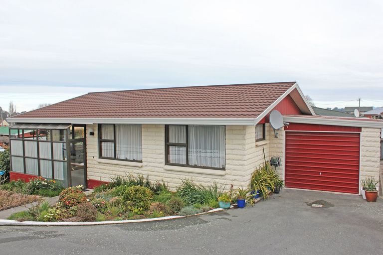 Photo of property in 6a Stuart Street, Holmes Hill, Oamaru, 9401