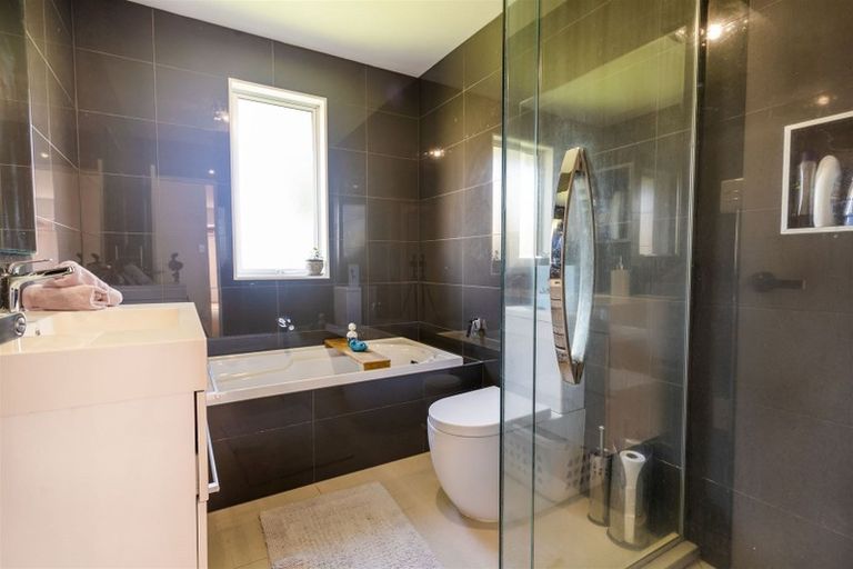 Photo of property in 35 Banbury Street, Burnside, Christchurch, 8053