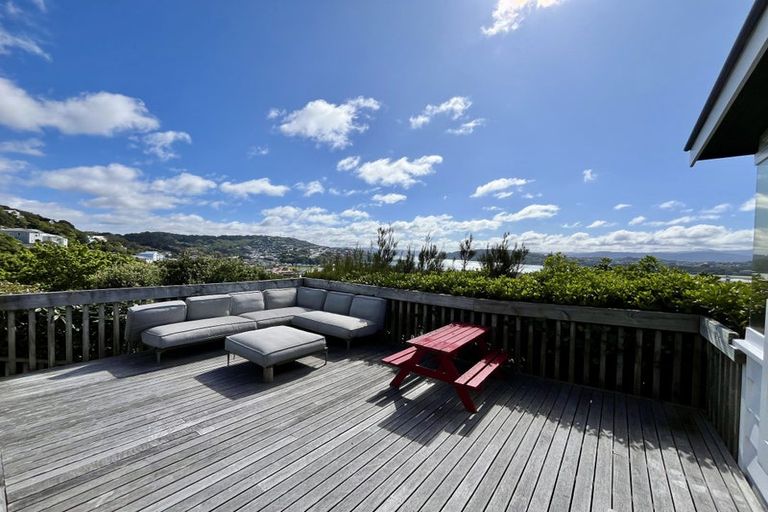 Photo of property in 50 Rodrigo Road, Kilbirnie, Wellington, 6022