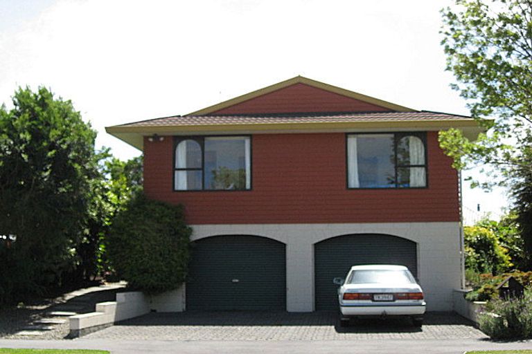 Photo of property in 58 Karnak Crescent, Russley, Christchurch, 8042