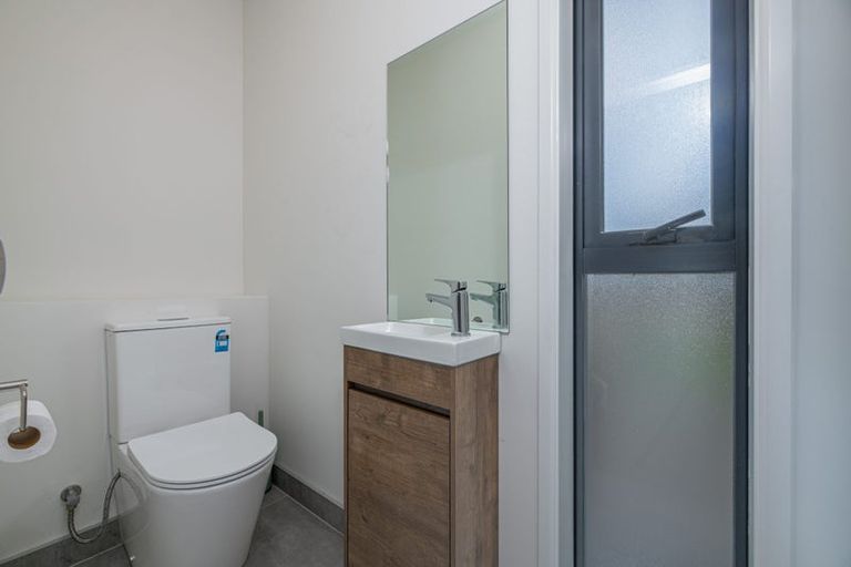 Photo of property in 6/43b Waimumu Road, Massey, Auckland, 0614