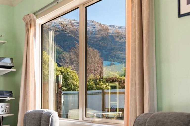 Photo of property in 15 Hewson Crescent, Lake Hawea, Wanaka, 9382