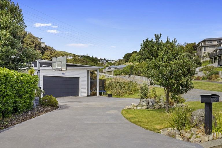 Photo of property in 12 Botany Lane, Whitby, Porirua, 5024