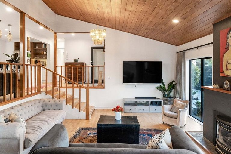 Photo of property in 112 Dickson Road, Papamoa Beach, Papamoa, 3118