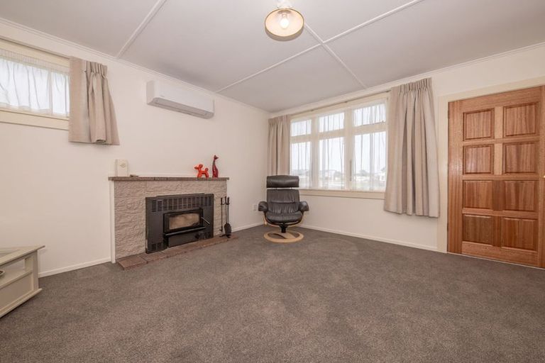 Photo of property in 3 Queen Street, Westport, 7825