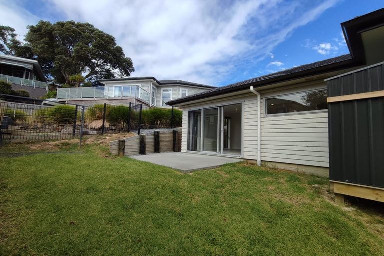 Photo of property in 10 Ridgeview Close, Red Beach, 0932
