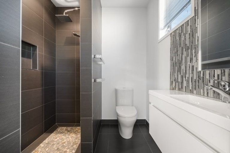 Photo of property in 18 Milano Boulevard, Karaka, Papakura, 2113