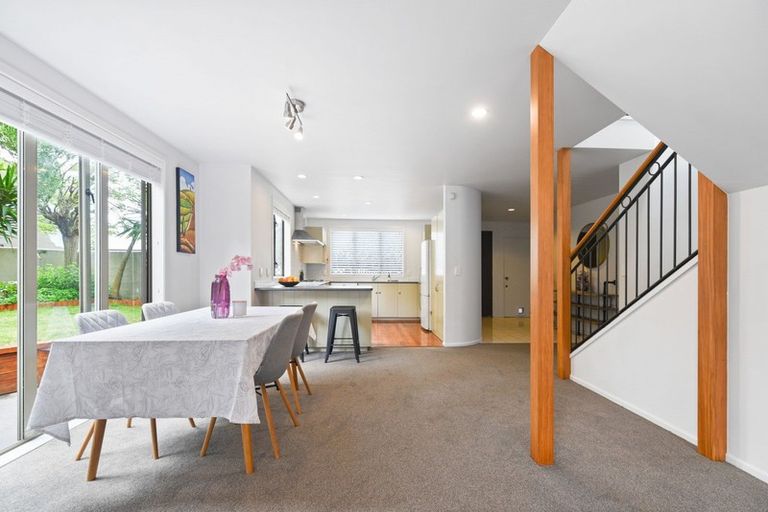 Photo of property in 2 Ashley Street, St Andrews, Hamilton, 3200