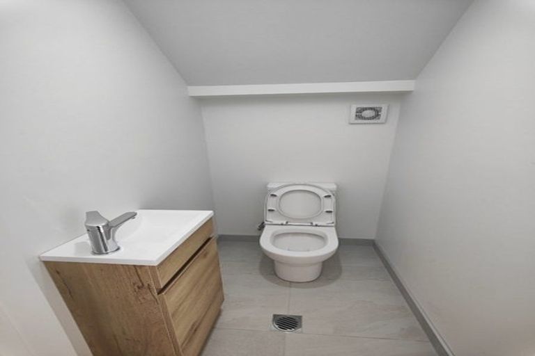 Photo of property in 91d Glenmore Road, Sunnyhills, Auckland, 2010