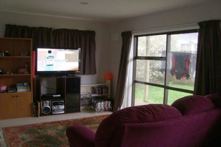 Photo of property in 32 Sycamore Drive, Sunnynook, Auckland, 0620