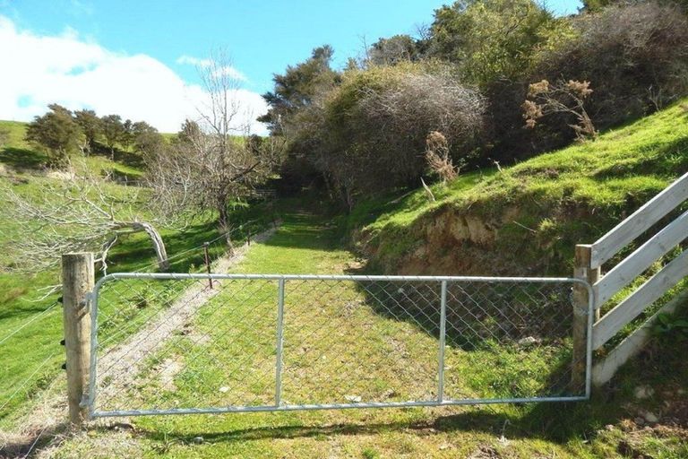 Photo of property in 421 Haringa Road, Carrington, Carterton, 5791