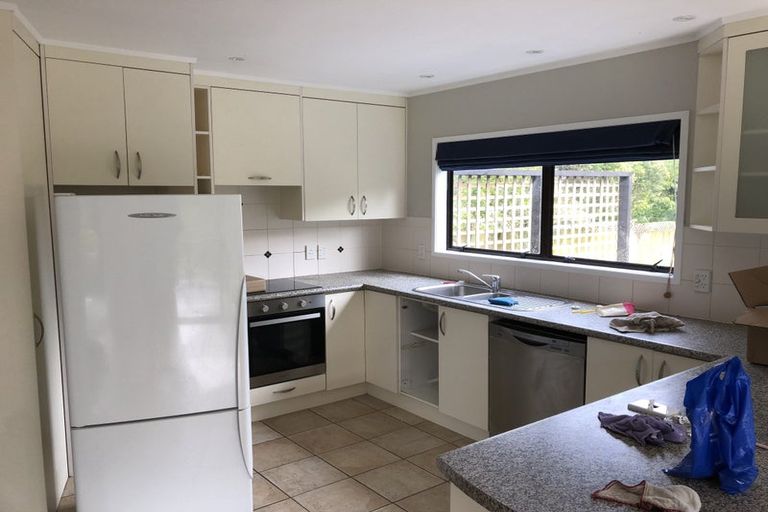 Photo of property in 9 Inchinnam Road, Flat Bush, Auckland, 2016
