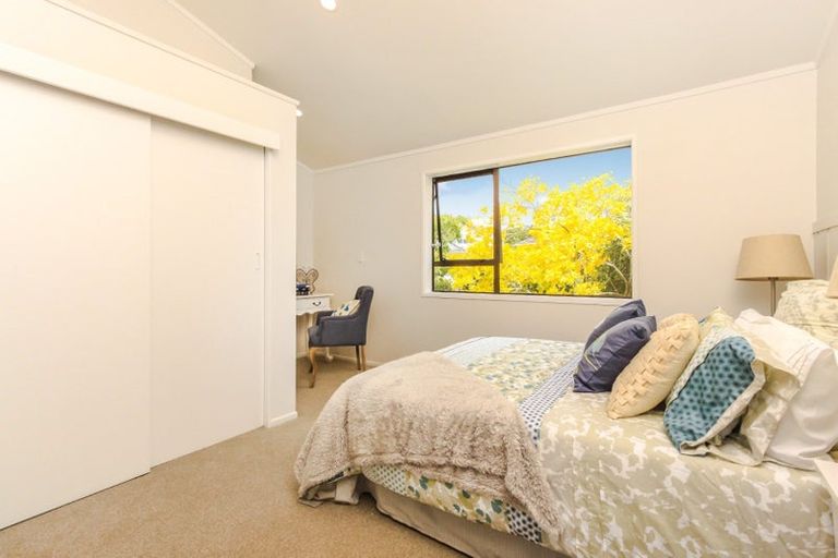 Photo of property in 24 Roberta Avenue, Glendowie, Auckland, 1071