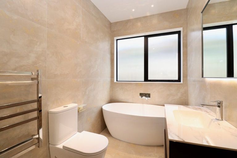 Photo of property in 236 Park Estate Road, Rosehill, Papakura, 2113