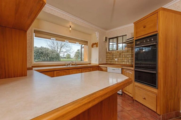 Photo of property in 83 Oroua Road, Kairanga, Palmerston North, 4475