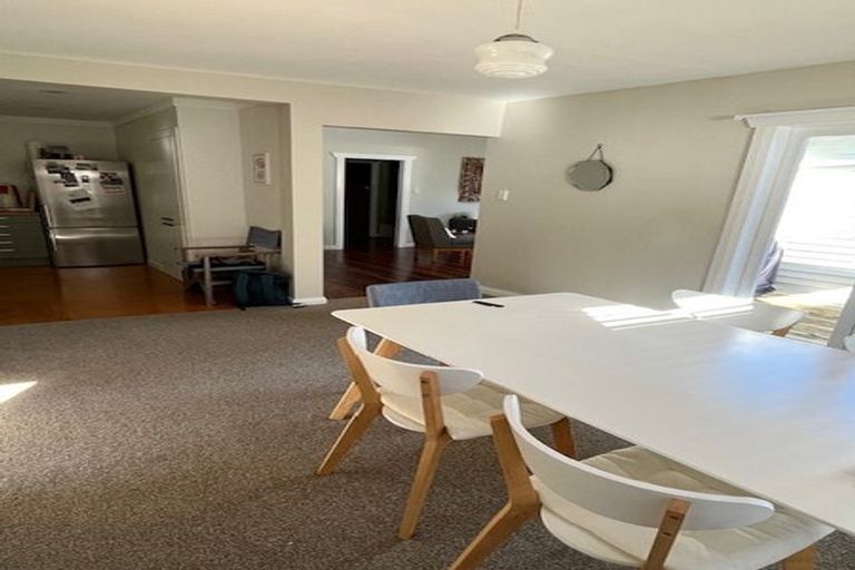 Photo of property in 22 St Michaels Avenue, Point Chevalier, Auckland, 1022