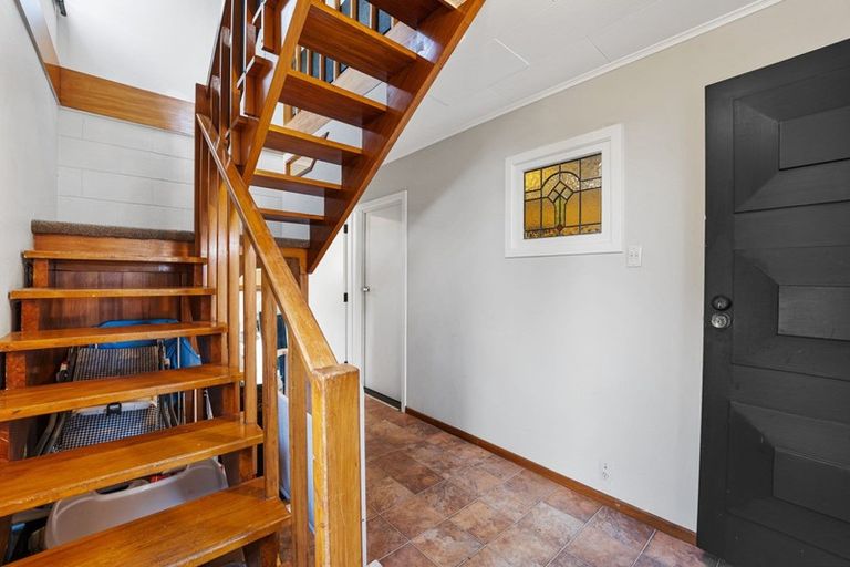 Photo of property in 6a Broadmore Street, Vogeltown, New Plymouth, 4310