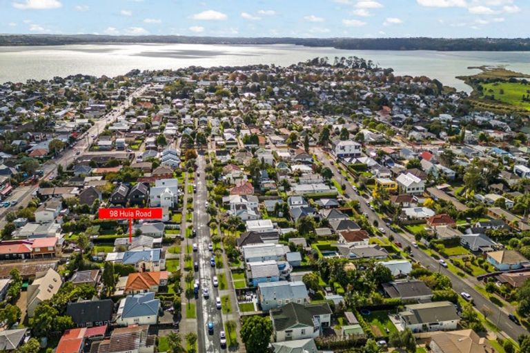 Photo of property in 98 Huia Road, Point Chevalier, Auckland, 1022