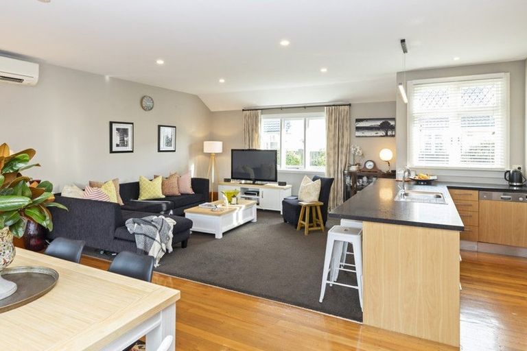 Photo of property in 32 Taylors Avenue, Bryndwr, Christchurch, 8052