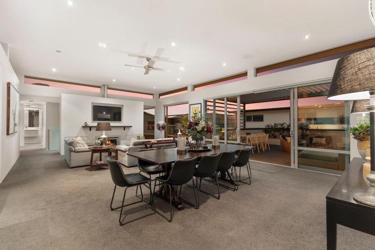 Photo of property in 15 Faulks Terrace, Wanaka, 9305