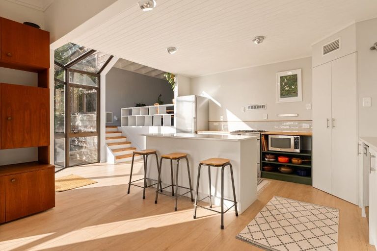 Photo of property in 19 Kaitawa Road, York Bay, Lower Hutt, 5013