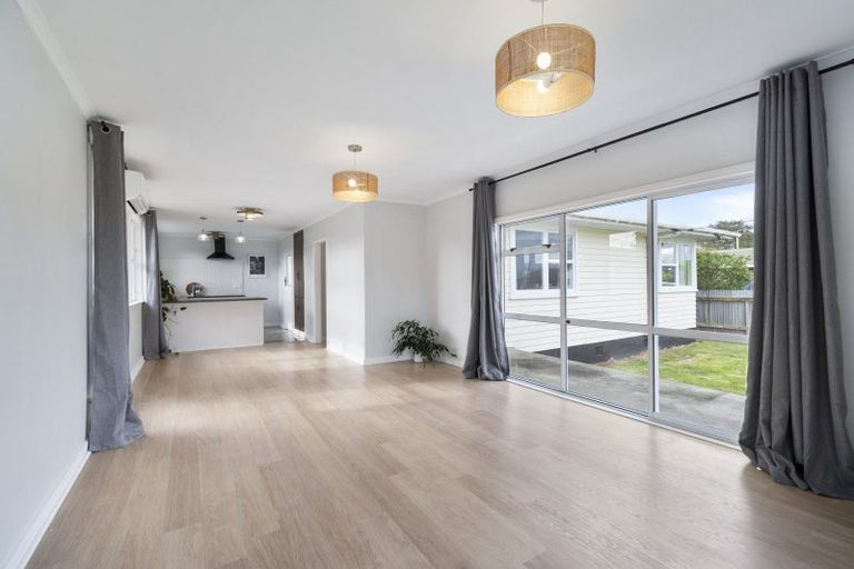 Photo of property in 3 Clifton Street, Bulls, 4818