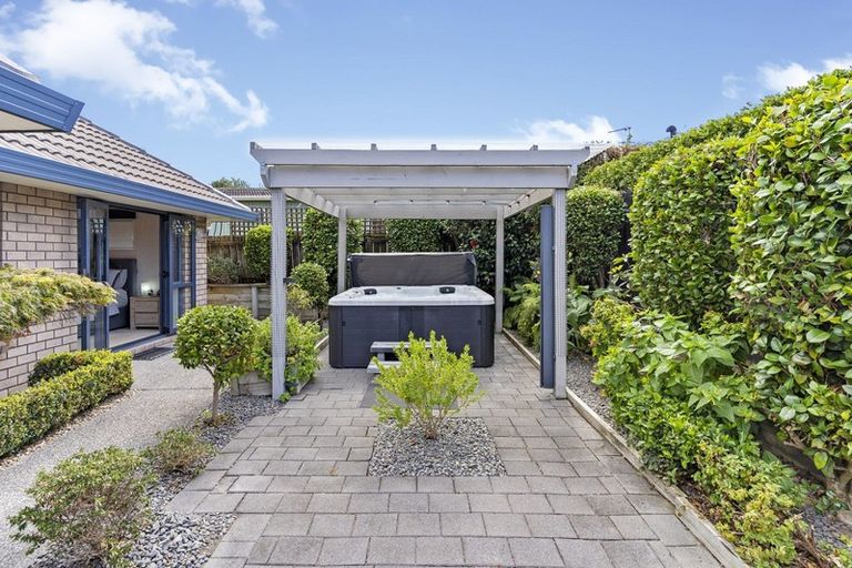 Photo of property in 45a Andrew Road, Howick, Auckland, 2010
