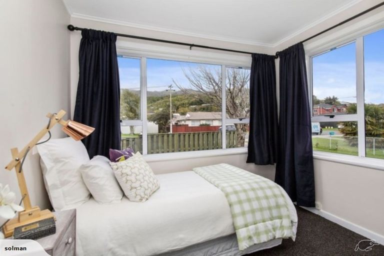 Photo of property in 34 Findlay Street, Tawa, Wellington, 5028