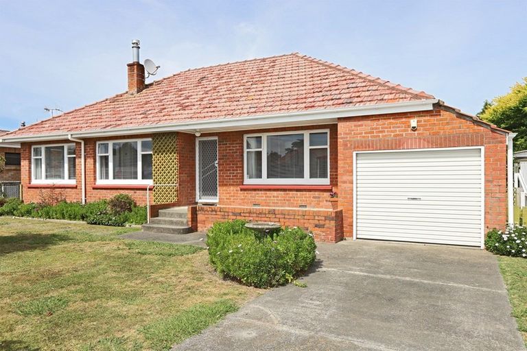 Photo of property in 10 Mill Road, Clive, 4102