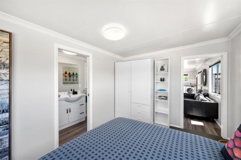 Photo of property in 11 Ruataniwha Drive, Collingwood, 7073