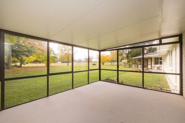 Photo of property in 660b Roberts Line, Kelvin Grove, Palmerston North, 4470