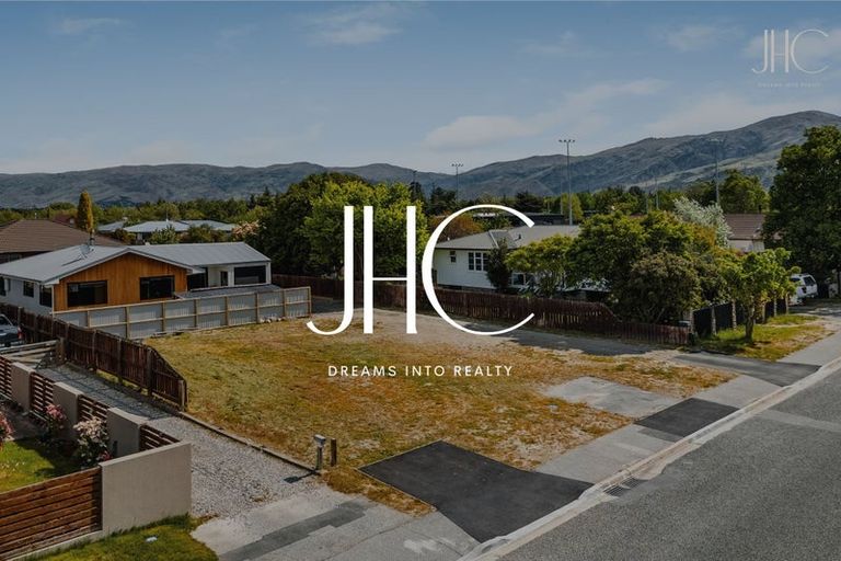 Photo of property in 114 Neplusultra Street, Cromwell, 9310