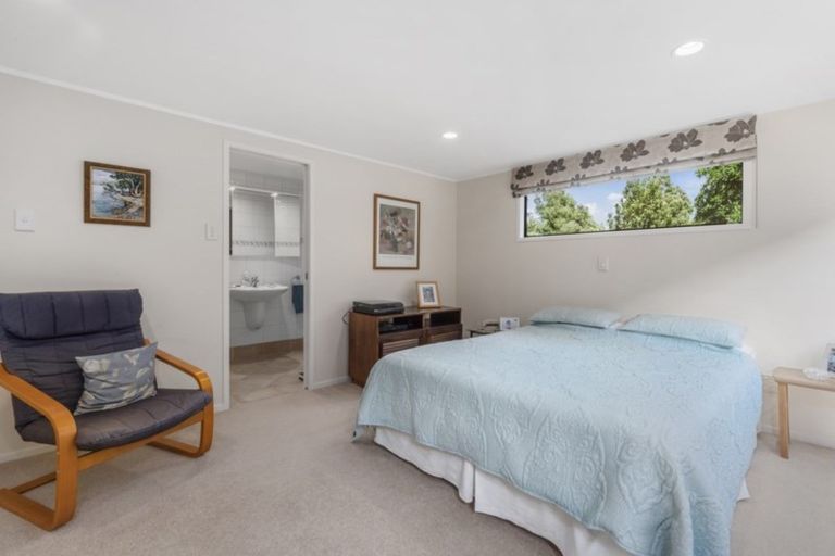 Photo of property in 22 Moorgreen Heights, Torbay, Auckland, 0630
