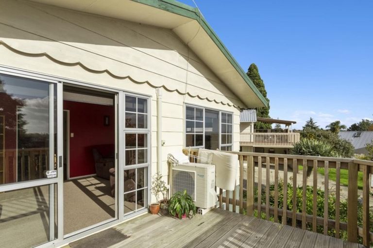 Photo of property in 10 Victory Street, Welcome Bay, Tauranga, 3112